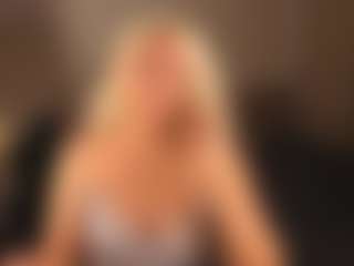 April-Nelson's Live Sex Cam Show