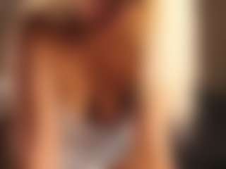 April-Nelson's Live Sex Cam Show