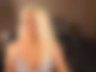 April-Nelson's Live Sex Cam Show