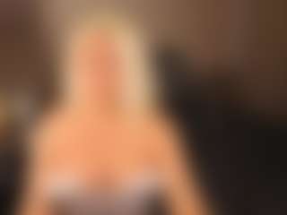 April-Nelson's Live Sex Cam Show