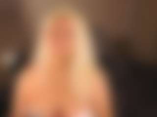 April-Nelson's Live Sex Cam Show