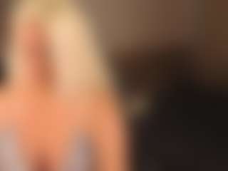 April-Nelson's Live Sex Cam Show