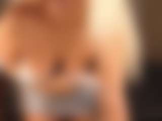 April-Nelson's Live Sex Cam Show
