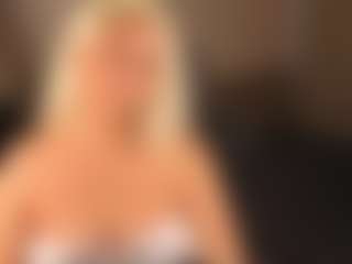 April-Nelson's Live Sex Cam Show
