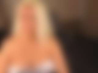 April-Nelson's Live Sex Cam Show