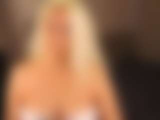April-Nelson's Live Sex Cam Show
