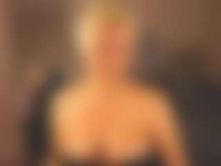 Live cam show with April-Nelson - Flashing on iamadamtest123.com