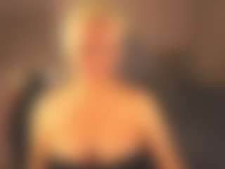 Live cam show with April-Nelson - Tittyfuck on Big Tits