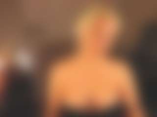 Live cam show with April-Nelson - BBW Shaved Pussy on chickslive.net
