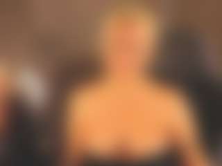 Live cam show with April-Nelson - Tease Blonde Hair on EXY
