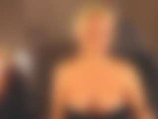 Live cam show with April-Nelson - Fingers on parknlotfishbdy