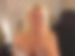 April-Nelson's Live Sex Cam Show