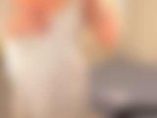 Live cam show with April-Nelson - Blue Eyes on SpunkLive