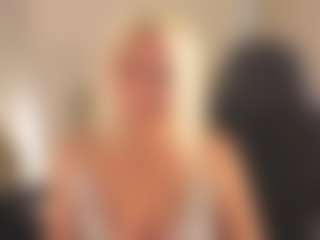 April-Nelson's Live Sex Cam Show