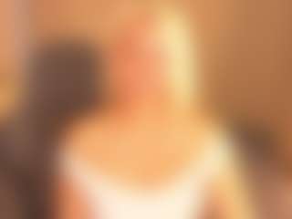 Live cam show with April-Nelson - Foot Fetish Blonde Hair on intimatelivegirls.com