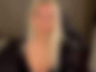 Live cam show with April-Nelson - Skinny on mypornchat.com