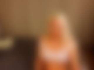 April-Nelson's Live Sex Cam Show