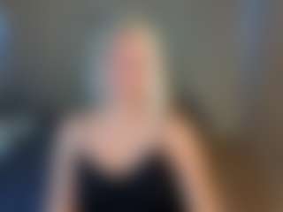 April-Nelson's Live Sex Cam Show