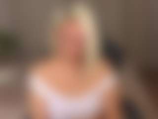 Live cam show with April-Nelson - Public on SinfulBabes
