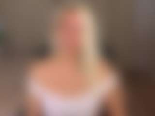 Live cam show with April-Nelson - Ahegao on dropp.cam