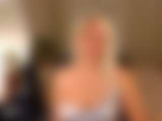 April-Nelson's Live Sex Cam Show
