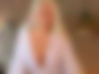 April-Nelson's Live Sex Cam Show