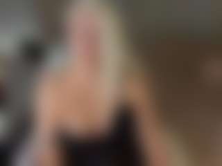 April-Nelson's Live Sex Cam Show