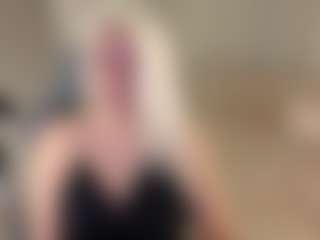 April-Nelson's Live Sex Cam Show