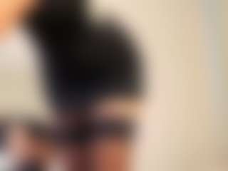 Live cam show with April-Nelson - Solo on Camsoda