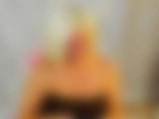 April-Nelson's Live Sex Cam Show