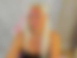 Live cam show with April-Nelson - Upskirt on xxxlivecams.org