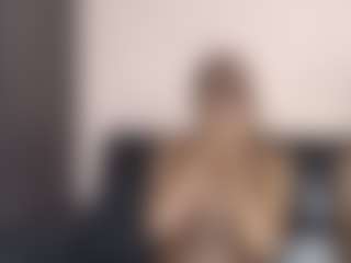 Live cam show with breezyvikky - Facial on SinfulBabes