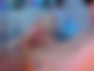 Live cam show with chromehabit - White on AdultVida.com