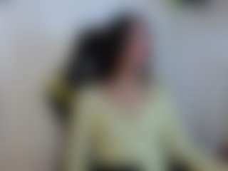 Live cam show with Ir1s - Brown Hair on live.xheat.ai