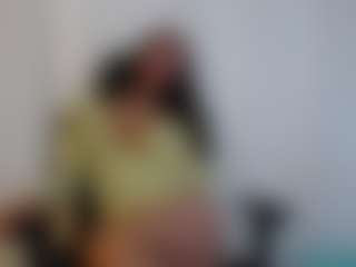 Live cam show with Ir1s - Athletic on live.xbliss.ai