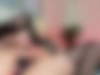 Live cam show with jessiie-joness - Facial on Milfs Live
