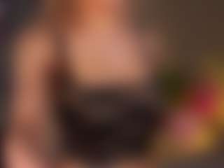 Live cam show with NanceyEngwall - Blue Eyes on live18s.com