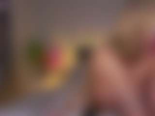Live cam show with NanceyEngwall - Body Massage on Camming Site