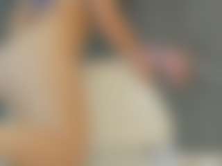 Live cam show with Susan-beck - Upskirt on Dolls Live