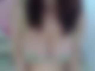 Bellatrix-Ch MILF webcam performer live streaming