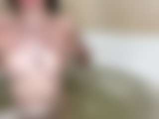 Live cam show with Mei - Naked on Instabang