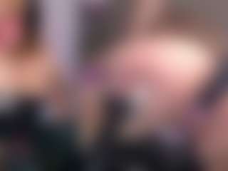 Live cam show with ViviCutie - Public on Streamer API