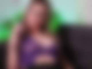 Live cam show with AriaPlay - Smoking on Chatstar