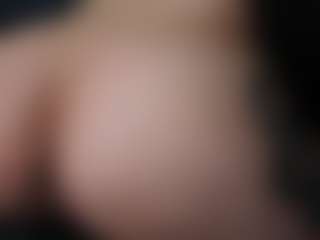 AriaPlay's Live Sex Cam Show