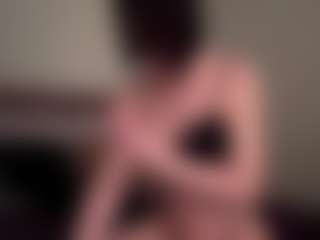 Live cam show with Chris - Normal on Dolls Live