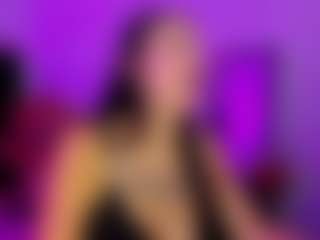 Live cam show with evelottAllenx - Nipple Piercings on SpunkLive