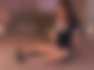 Live cam show with GracieFasano - Brown Hair Teen (18+) on CamwithHer