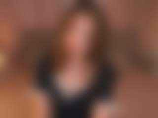 Live cam show with GracieFasano - Lush Brown Hair on intimatelivegirls.com