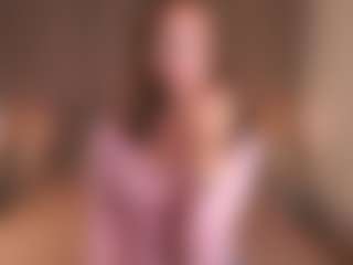 Live cam show with GracieFasano - Striptease MILF on 1on1-livenow