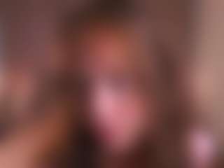 Live cam show with GracieFasano - Gamer Mature on Camsoda